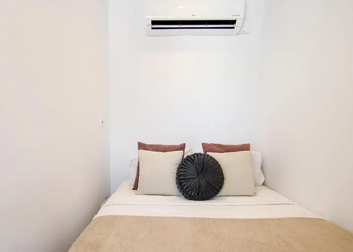 Phaedrus Living - Seaside Luxury Flat Harbour 108